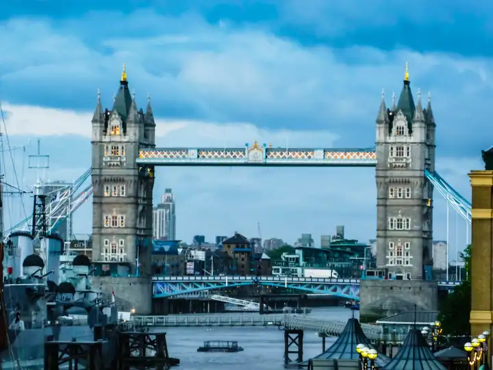 London Bridge