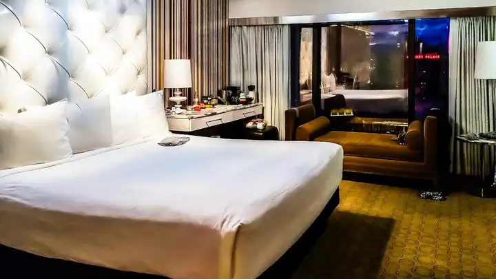 Go Room King Strip in Flamingo Hotel