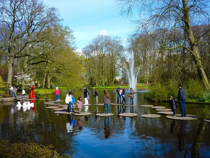 Walking on water at the Keukenhof flower show