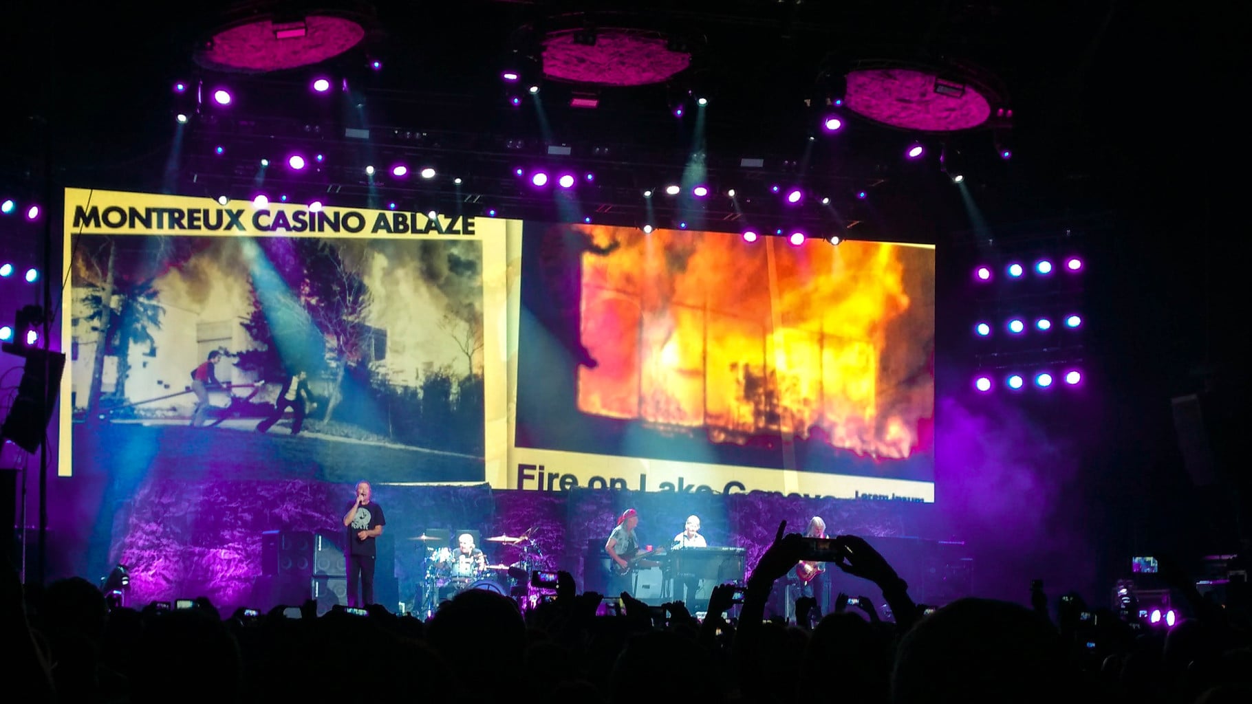 Deep Purple on stage: colourful lights
