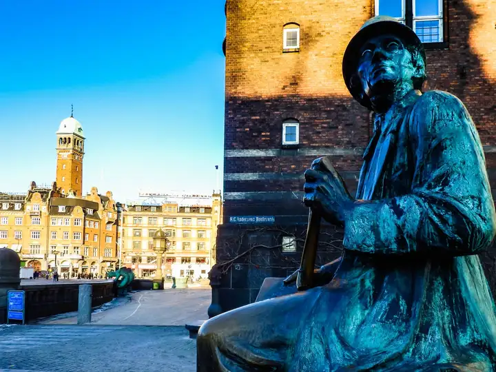 Hans Christian Andersen statue
