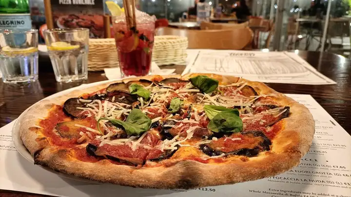 Pizza at Vecchia Napoli - Malta