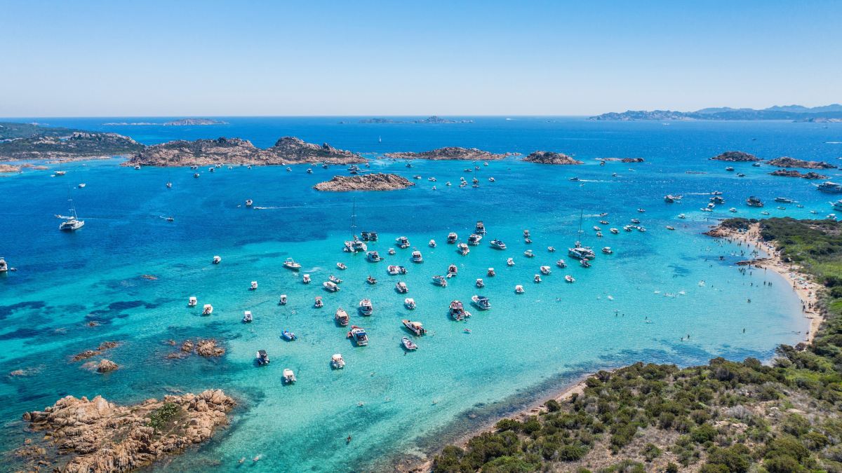 Amazing views of Sardinia, Italy - photo: Ivan Ragozin (Unsplash)