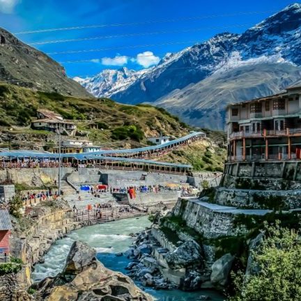 Badrinath pilgrimage town in Uttarakhand India - Avi Theret